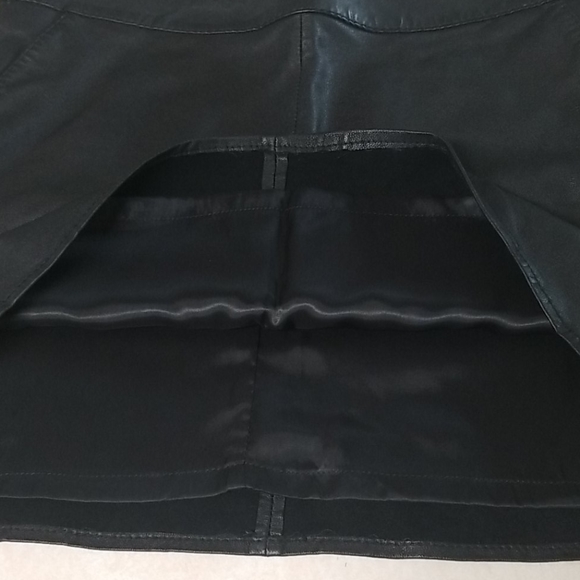 NWT Rezrekshn Ester Chen 100% Leather Mini Skirt FREE SHIP - Picture 6 of 9